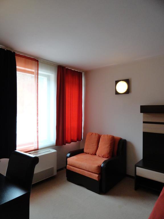 Hotel Byalo More Banite Rom bilde
