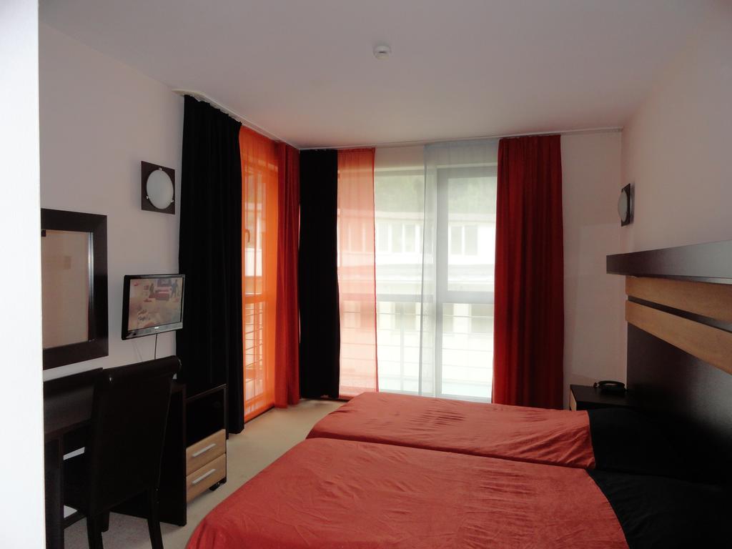 Hotel Byalo More Banite Rom bilde